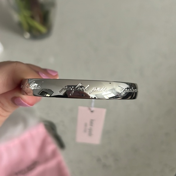 BRAND NEW Kate Spade Engraved Friendship Bracelet - Picture 5 of 5